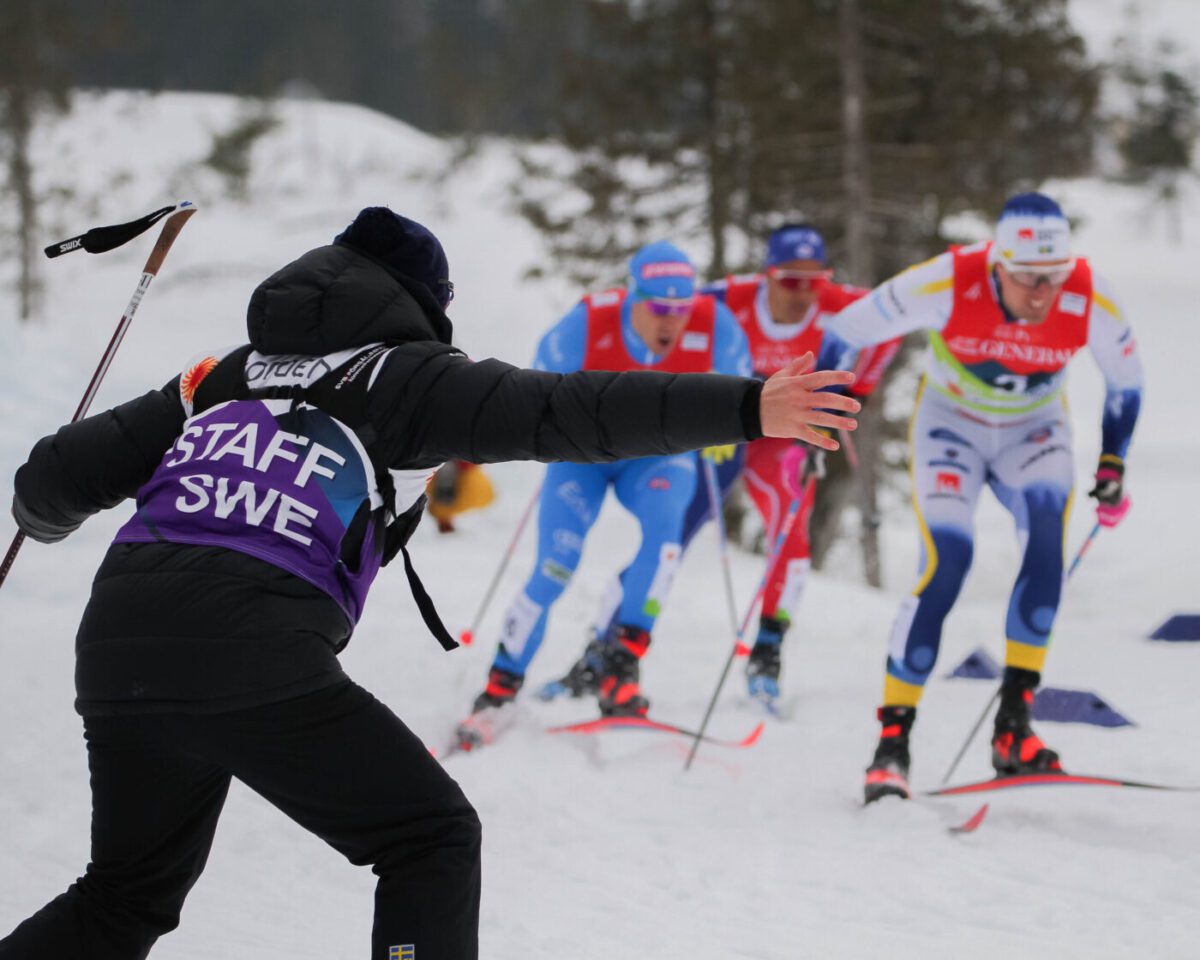 Sweden staff cheering for Calle Halfvarsson, WC Planica 2023