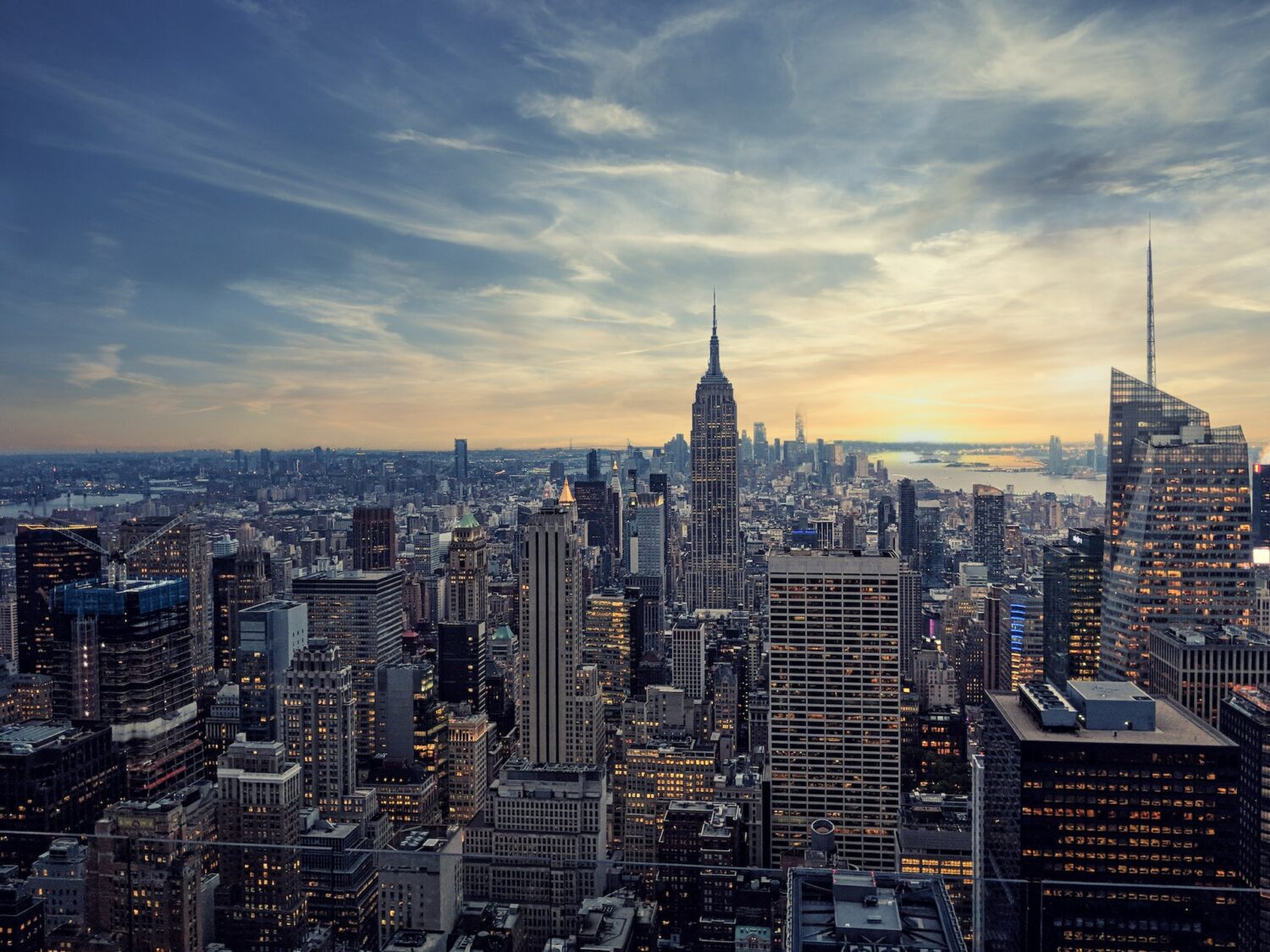 Wide elevated view over Midtown Manhattan with the Empire State Building near the centre