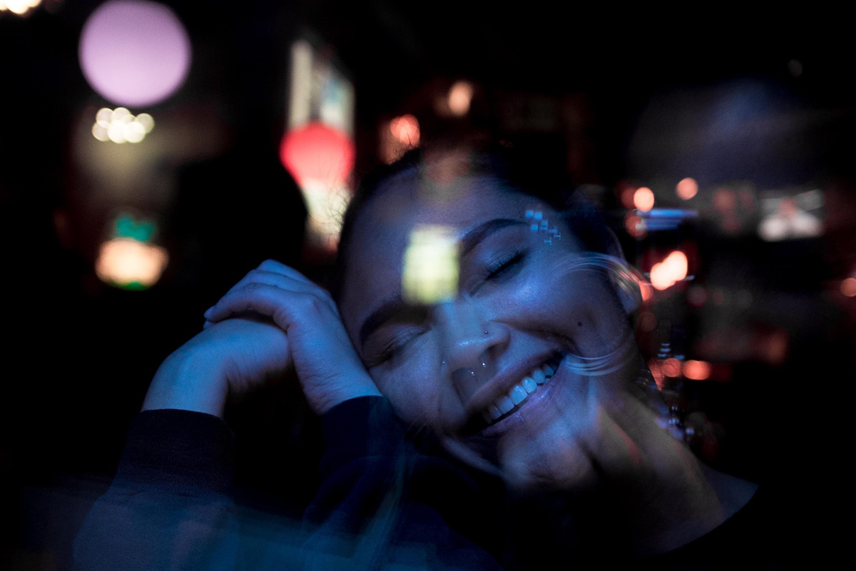 A portrait of a stranger, made with their awareness